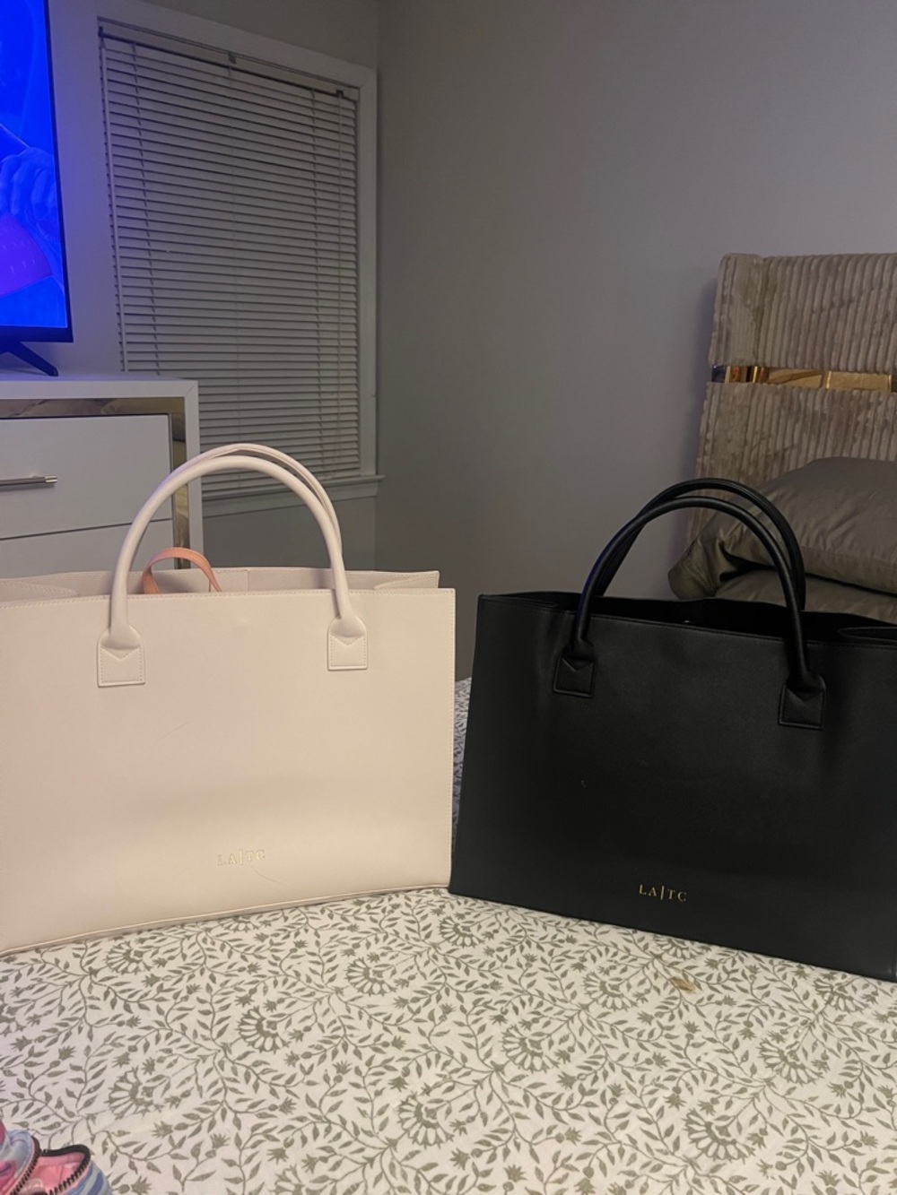 2 LA TC TOTES - Picture 2 of 4
